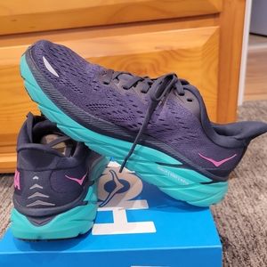 Hoka One One Clifton 8 - size 7B